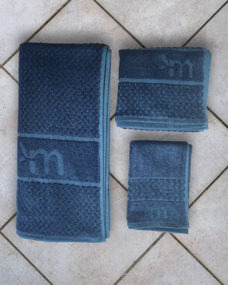 Bamboo Fluffy Bath set, 1 Bath 560 GSM , 1 Hand and 1 face towel Terry 480 GSM- Tru Blue