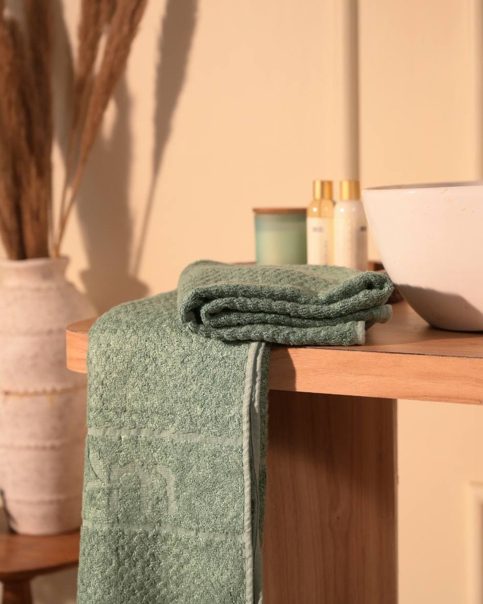 Personalized Fluffy Bamboo Bath towel Terry 560 GSM-150*72 cm-Ethical Green