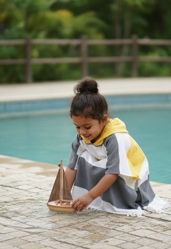 Thin Bamboo Baby Poncho- Honey Bee
