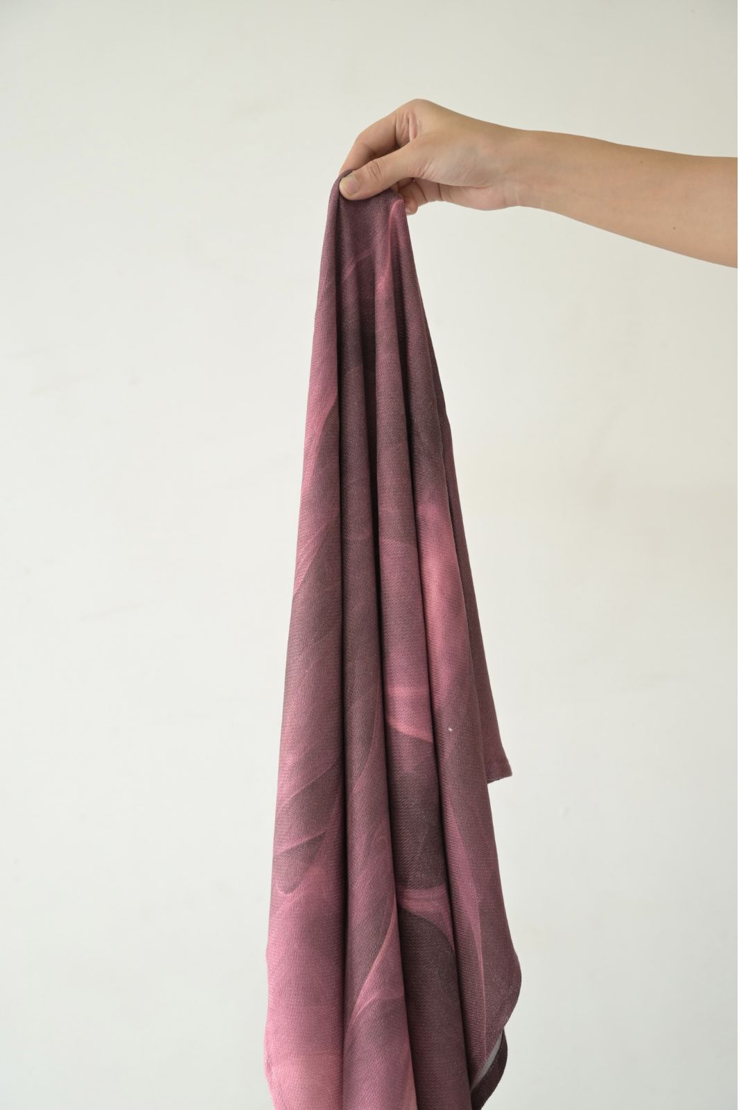 anARTIST by Madake Printed bamboo bath towel- Rose Mist