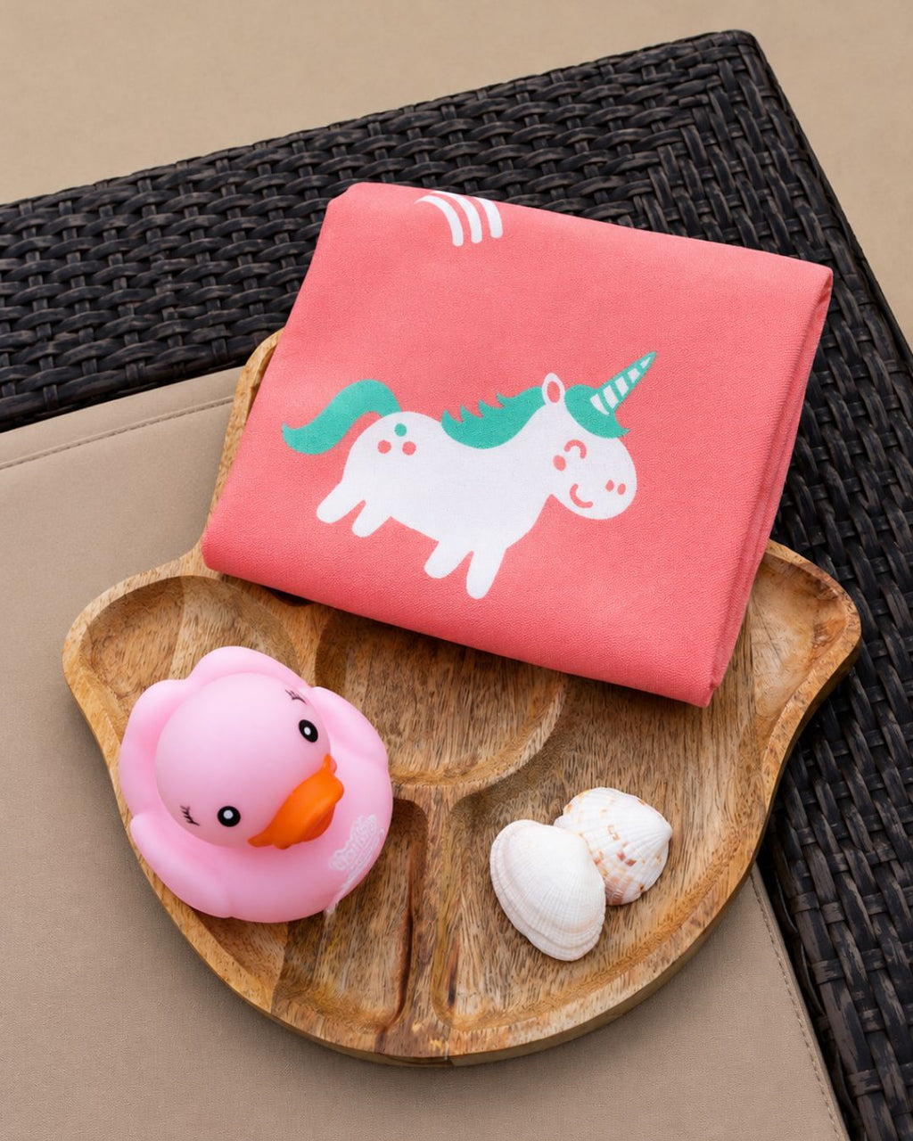 Personalized Thin Bamboo Kids Towel - 124*68cm - Chill Unicorn