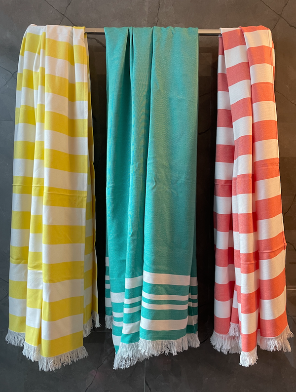 Set of three thin bamboo towel