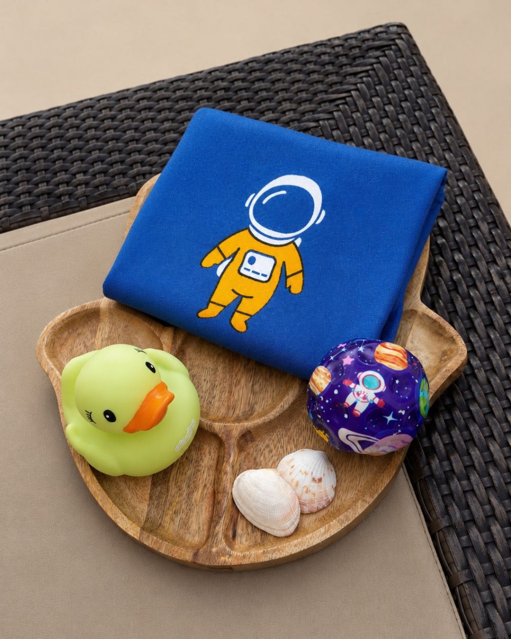 Personalized Thin Bamboo Kids towel - 124*68cm - Space Traveler