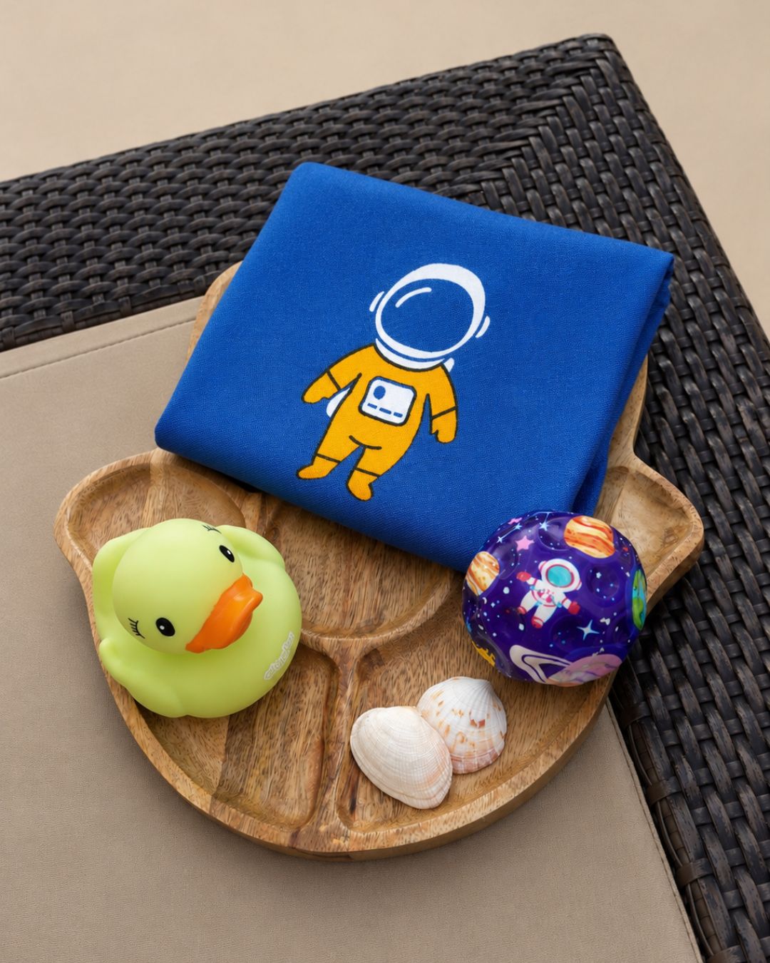 Personalized Thin Bamboo Kids towel - 124*68cm - Space Traveler