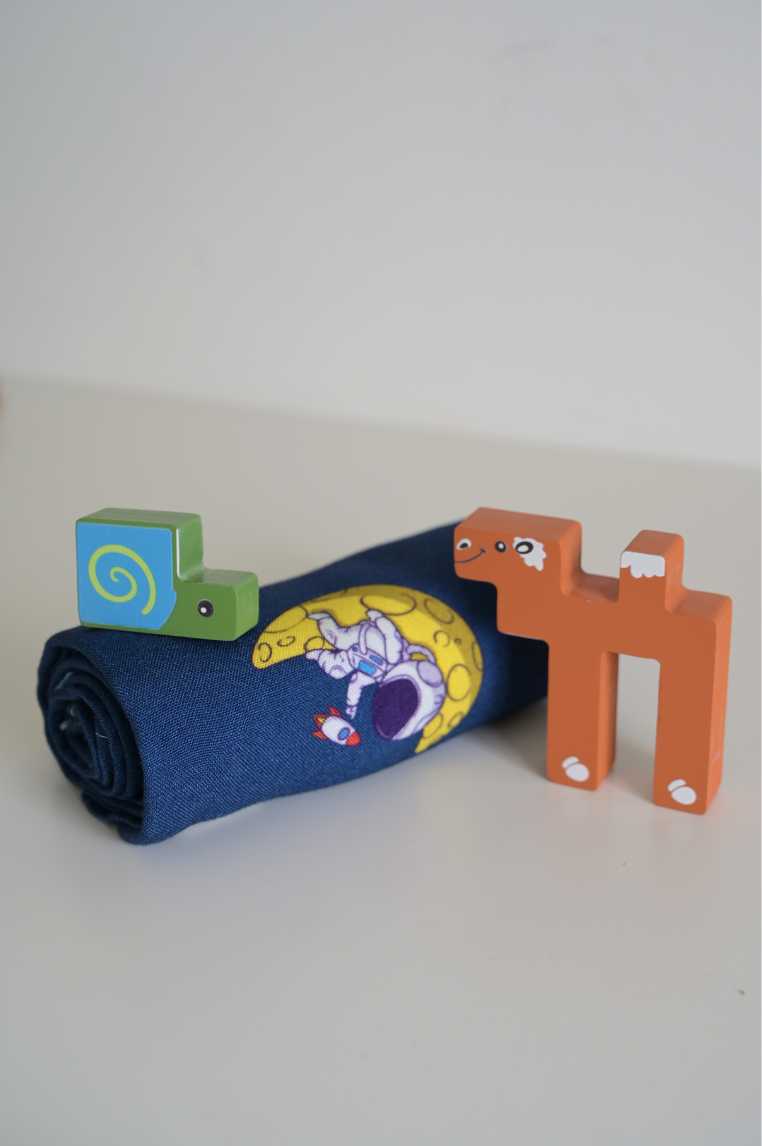 Personalized Thin Bamboo Kids towel - 124*68cm - Space Traveler