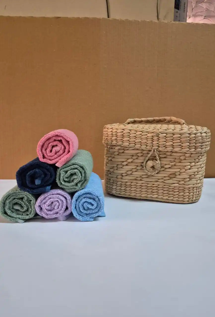 Terry_6_face towels_with_kauna_basket