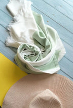 Thin_bamboo_bath_towel_malabar_green_rolled