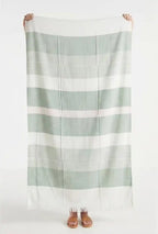 Thin_bamboo_bath_towel_malabar_green_full view