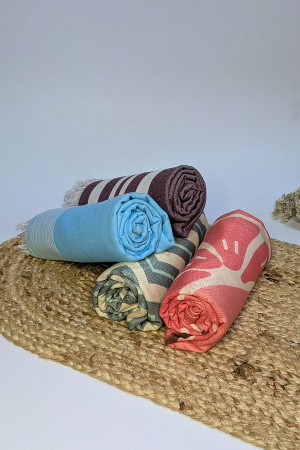 Set of four thin bamboo towel